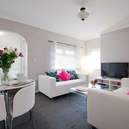 Grove Cottage Basingstoke Esterno foto